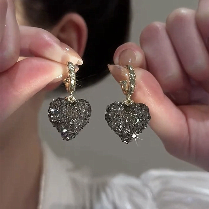 银针耳钉灰色满钻爱心耳环气质