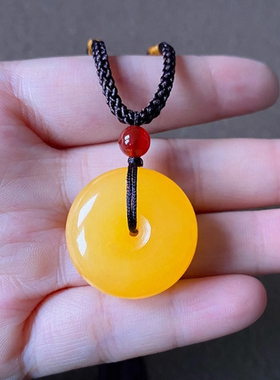 云南黄龙玉鸡油黄平安扣吊坠