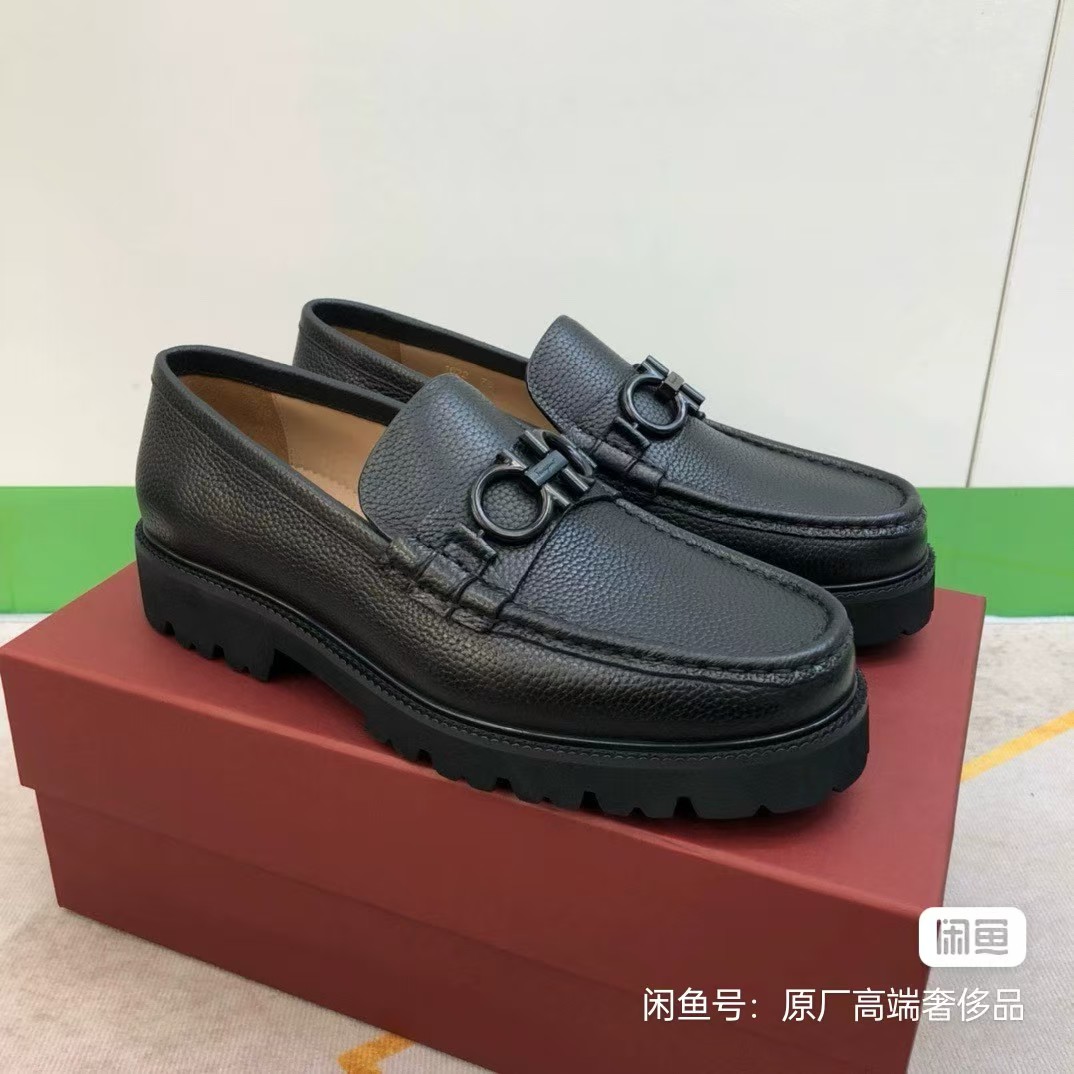 BVgzCLVOGUE厚底橡胶一脚蹬乐福