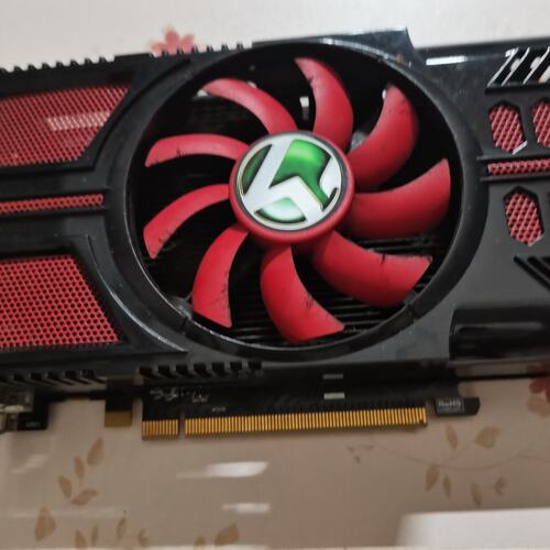 铭瑄hd7770显卡，自用无暗病，稳定使用！感兴趣私聊吧