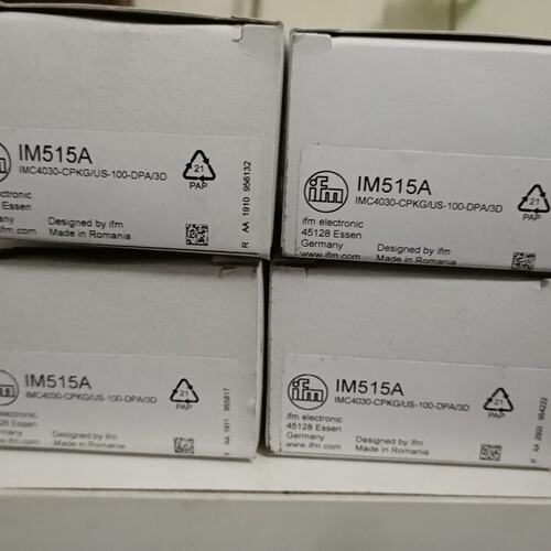 全新工厂库存易福门传感器IM515A，只有八个，打包优惠。