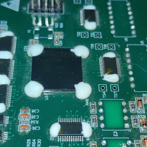 议价AFS600-FGG256 拆机带板电子元器件 现货实维修