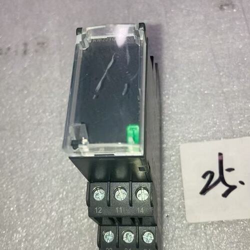 议价施耐德相序保护继电器； RM22TG20，共2个.维修