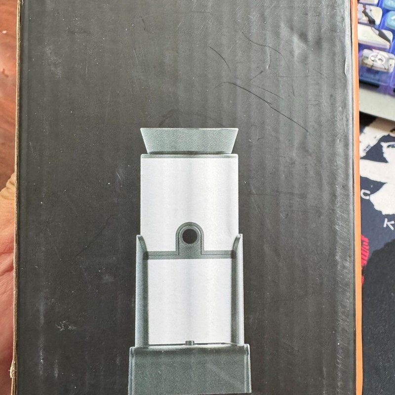 全新手持烟熏枪，适合吧调、咖啡饮品制作使用。机身轻巧