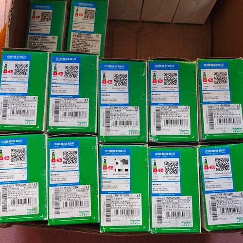 议价施耐德接触器LC1N1801Q5N，380V 18A，全新正维修