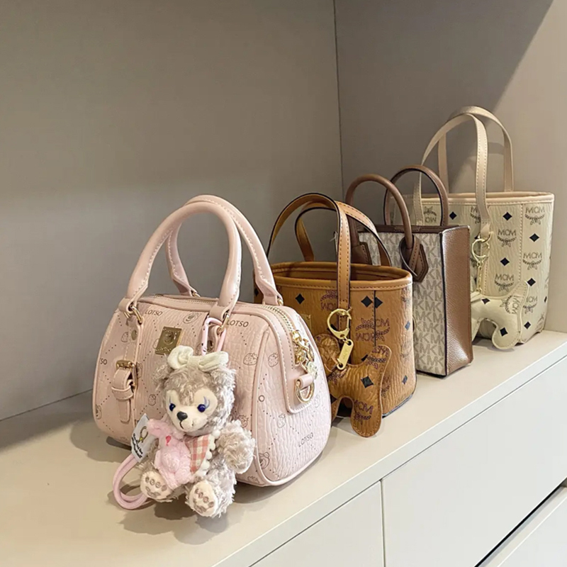 迪士尼草莓熊2025新款枕头包