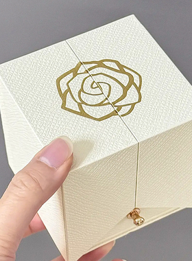 迪士尼新款爱心四叶草手链送女生