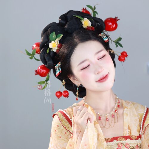 格格间原创【柘榴】秋冬红色石榴浆果绢花发簪新年可爱汉服头饰
