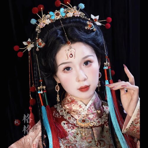 格格间原创【泰安】红色景泰蓝毛球流苏发冠套装高级新年汉服发饰