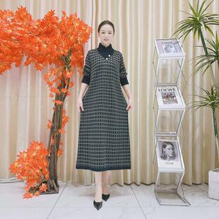 A050藏青荧光灰纽扣交叉领设计款 气质秋冬轻奢针织连衣裙时
