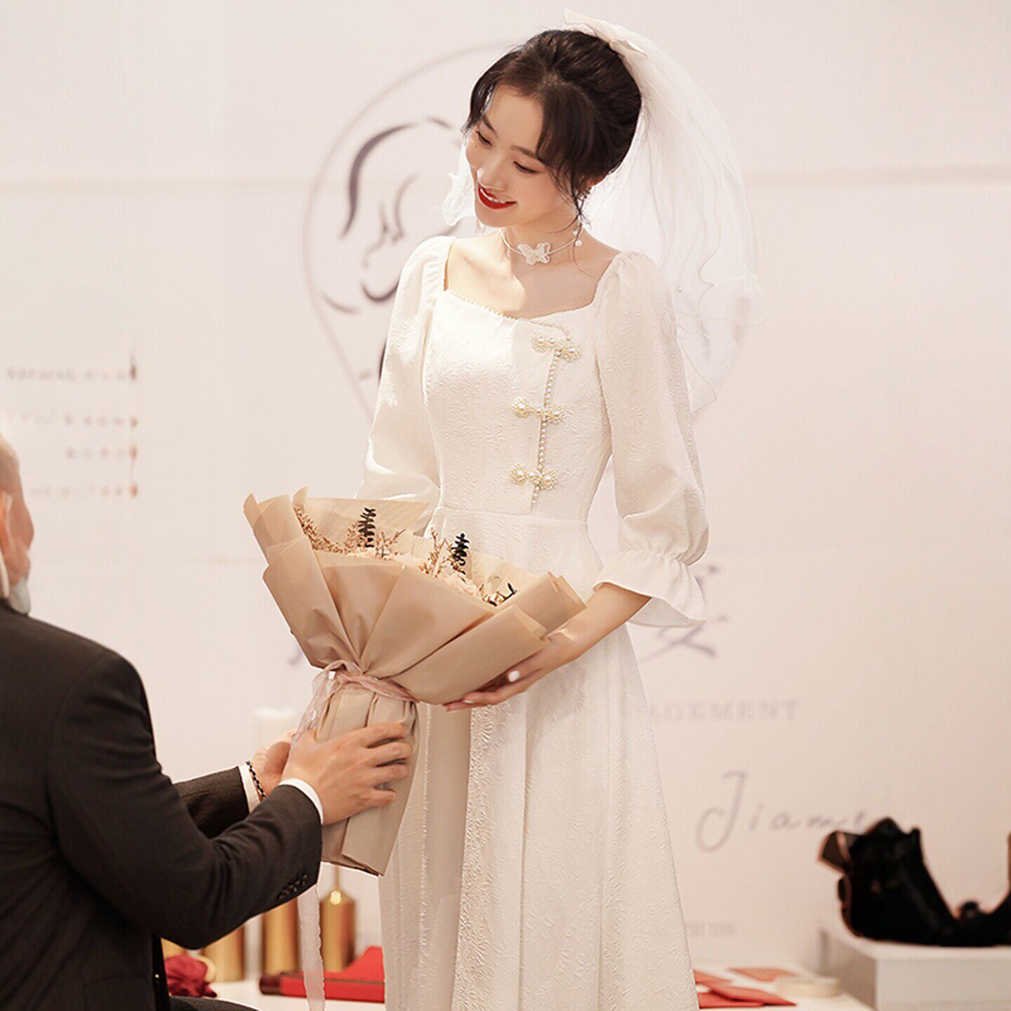 朱雀记白回门晚礼服领证登记小白裙订婚连衣裙法式轻婚纱平时长袖