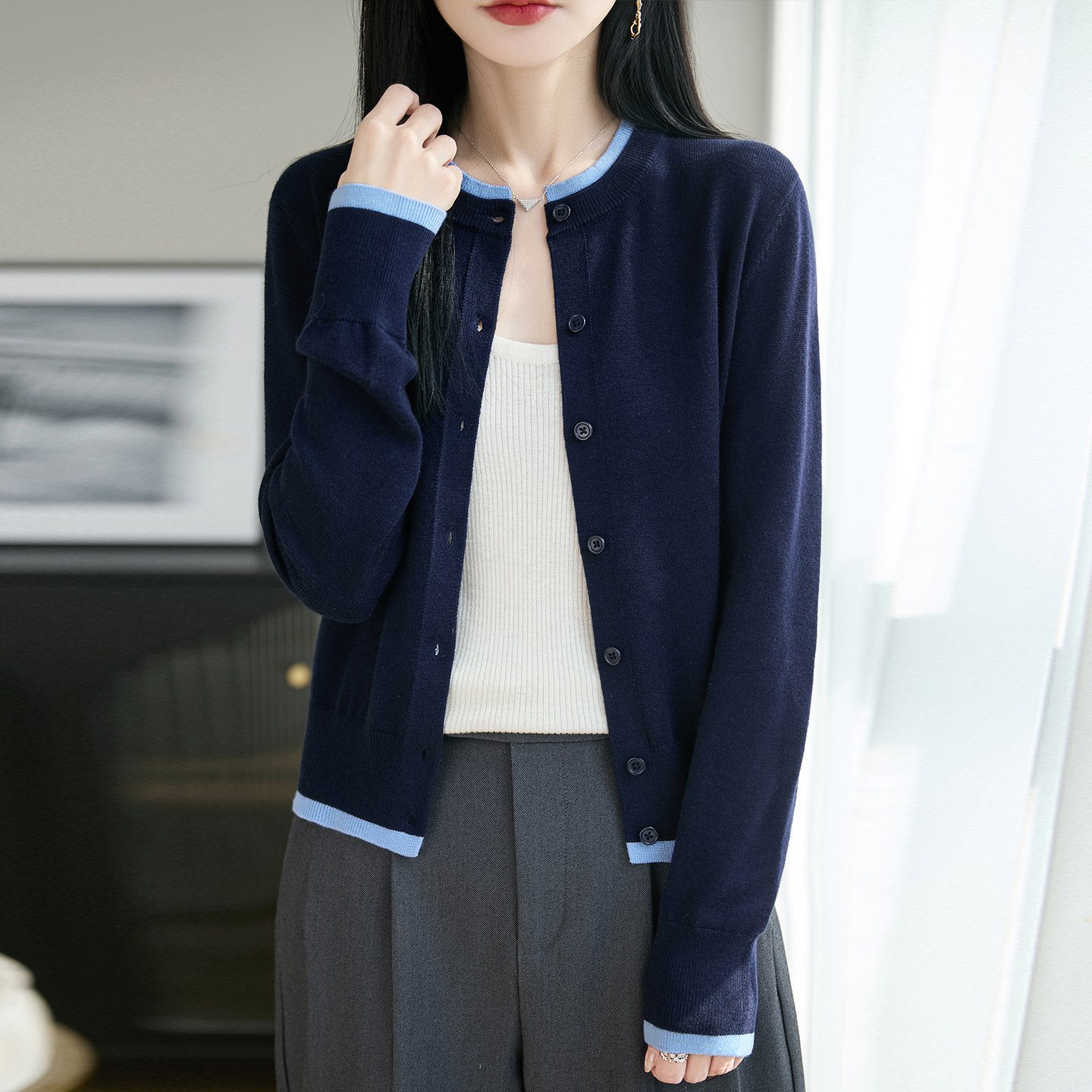 撞色圆领超细羊毛衫女开衫外套薄图片