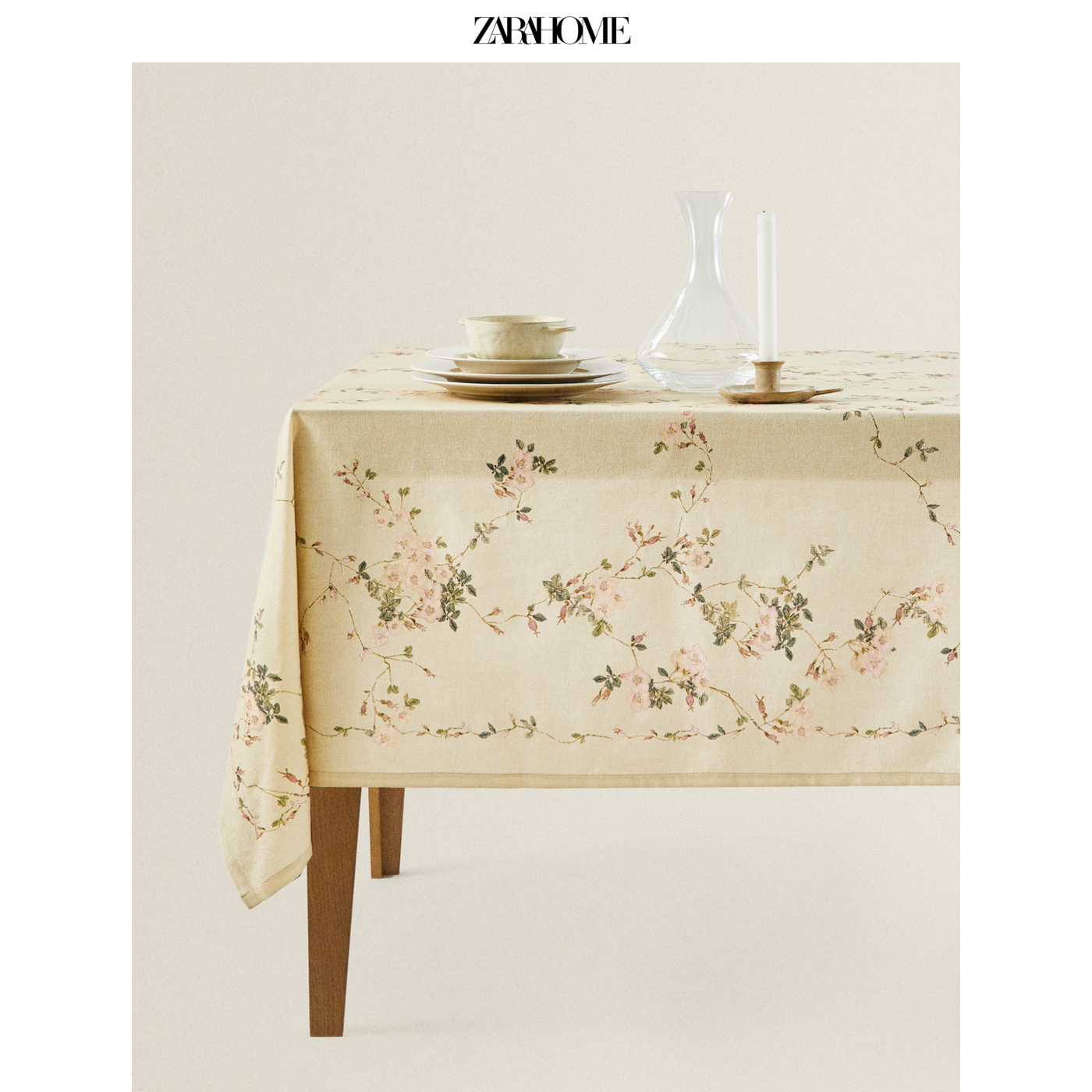 Zara Home 樱桃绽放花卉印花家用餐桌长方形纯棉桌布 482890