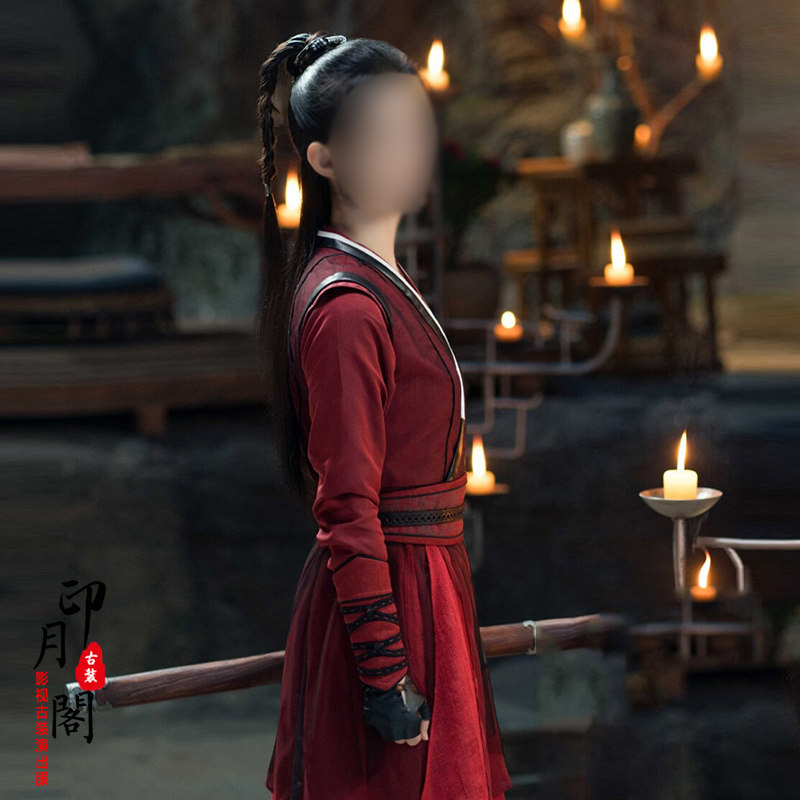 古装女侠演出服同款红色剑客