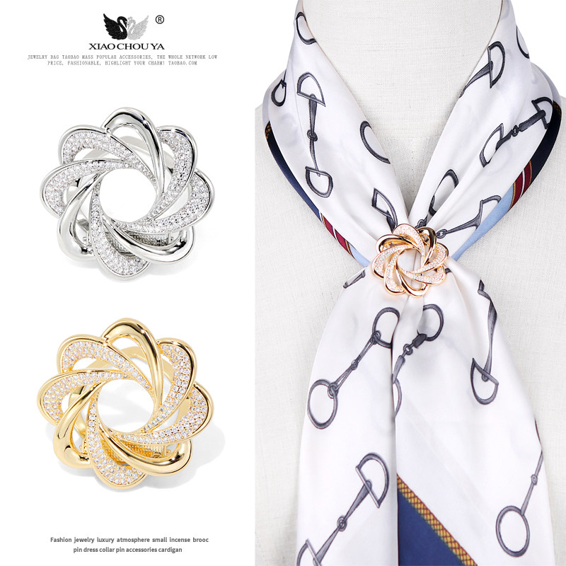 新款高端小方巾丝巾扣环百搭下摆衣角打结扣两用衣服配饰别针胸花