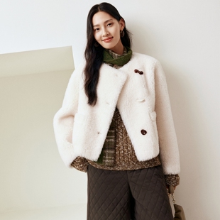 firststation时尚圆领三粒扣羊毛机织大衣外套女25冬新款8635A