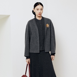 firststation时尚 宽松短款 大衣外套女25冬新款 8121A 圆领拼接毛衫