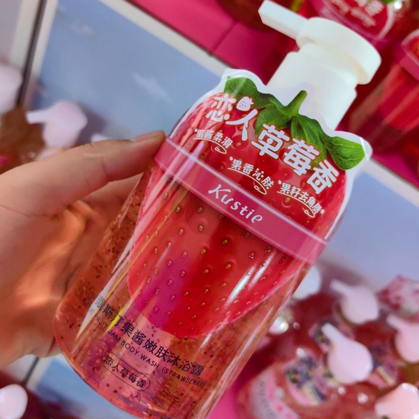 蔻斯汀草莓青提白桃果酱嫩肤樱花沐浴露