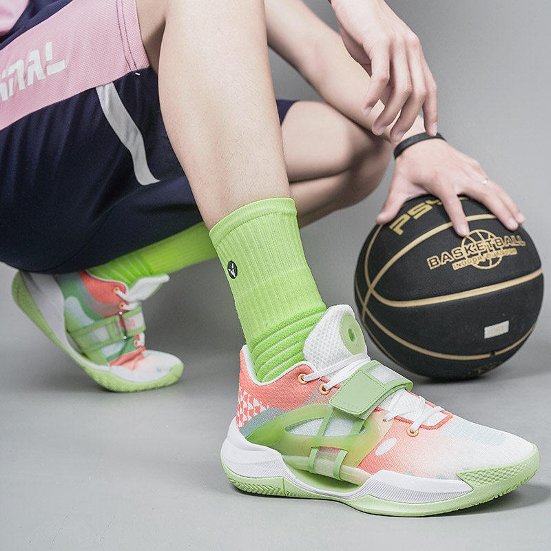 水花5青少年篮球鞋男款防滑耐磨学生大童实战球鞋女摩擦有声音
