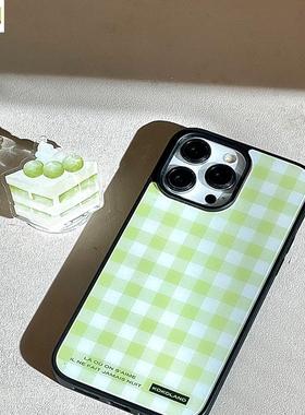 奶油青提蓝色格子亚克力黑边亮面磨砂磁吸适用苹果16promax手机壳iPhone15lus14Pro13保护套12防摔ins玻璃壳