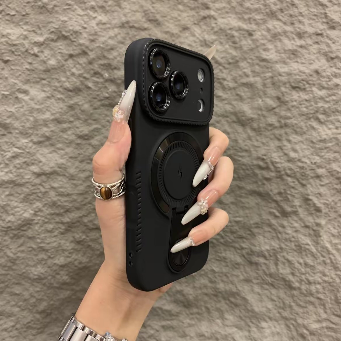 镭射磁吸支架适用苹果17ProMax手机壳高级感iPhone16pro隐形折叠支架14Plus/13磁吸充电12防摔15新款软保护套