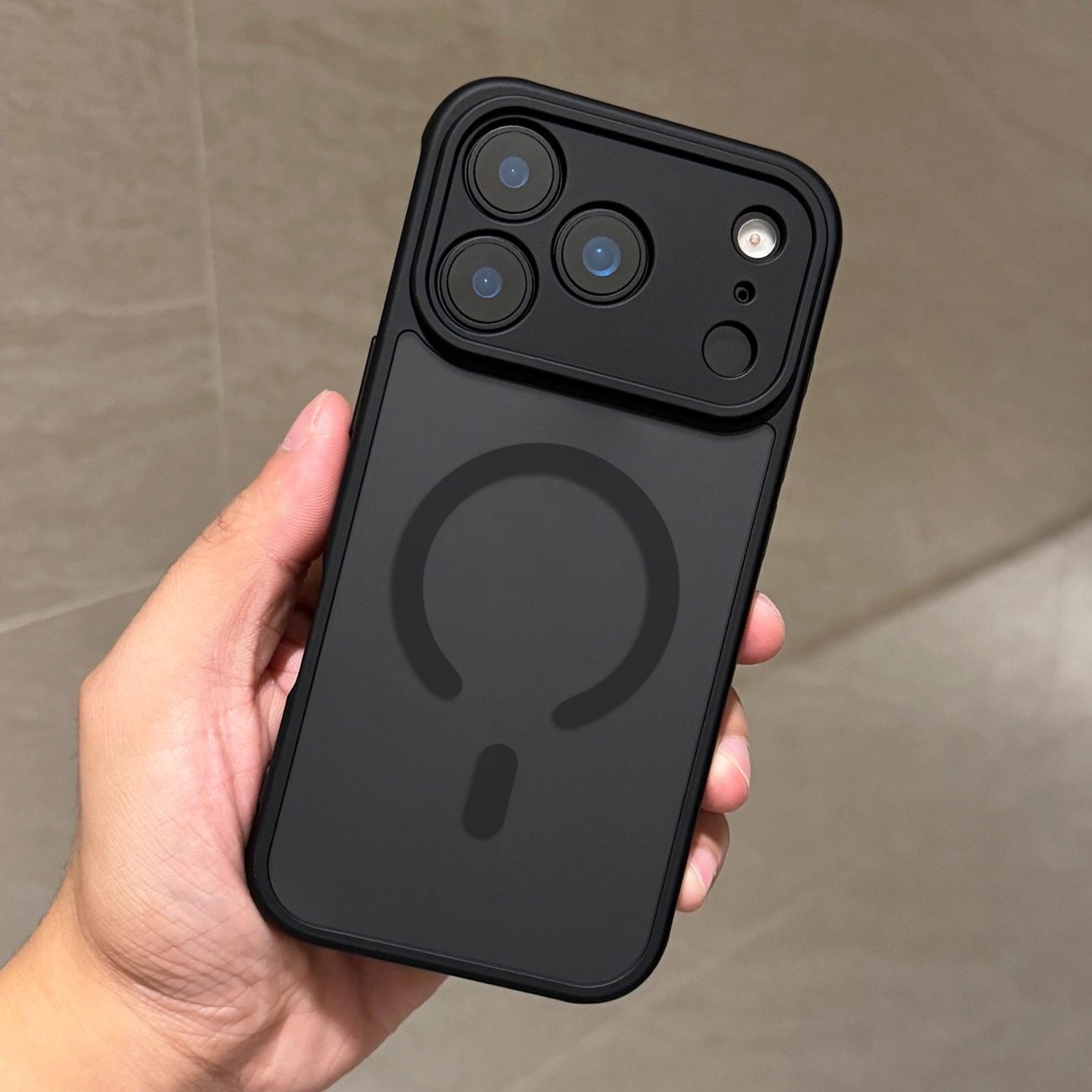 适用苹果17promax手机壳新款肤感磨砂iPhone16pro彩绘17Air高级防指纹15磁吸14软边硬背板13全包防摔12保护套