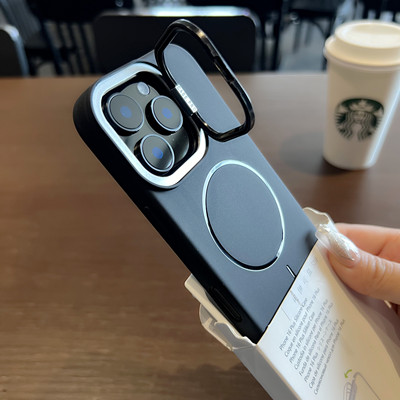 纯黑肤感磨砂镜头一体支架手机壳