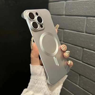 适用苹果磨砂磁吸超薄无边手机壳