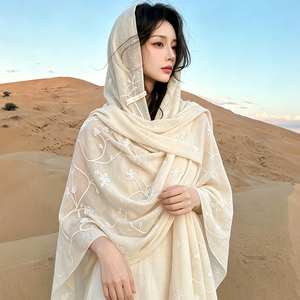 民族风披肩女外搭2026新款大西北旅游防晒丝巾薄款沙漠头巾空调房
