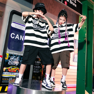 少儿街舞潮服黑白条纹短袖短裤套装hiphop演出服popping酷locking