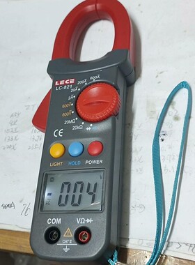 出几乎全新的LECE乐测LC-821   600A~钳形表一