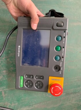 Sankyo三协OP3000机器人示教器，成色挺新，功能包好