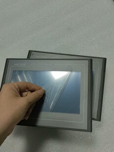 昆仑通态 嵌入式一体化触摸屏TPC7022EI  二手拆机，