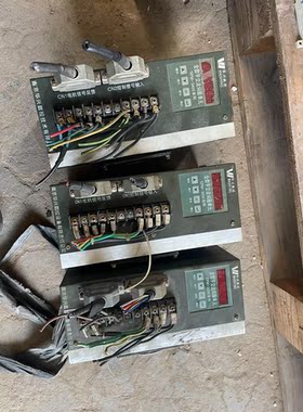 华兴伺服驱动器SPM-3000拆机三台 成色实图 功能正常