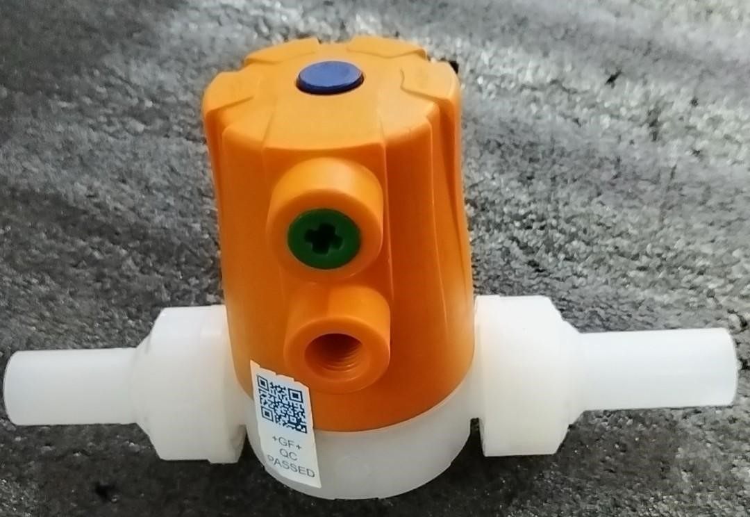 GF气动隔膜阀 PVDF DN15 实物图 议价