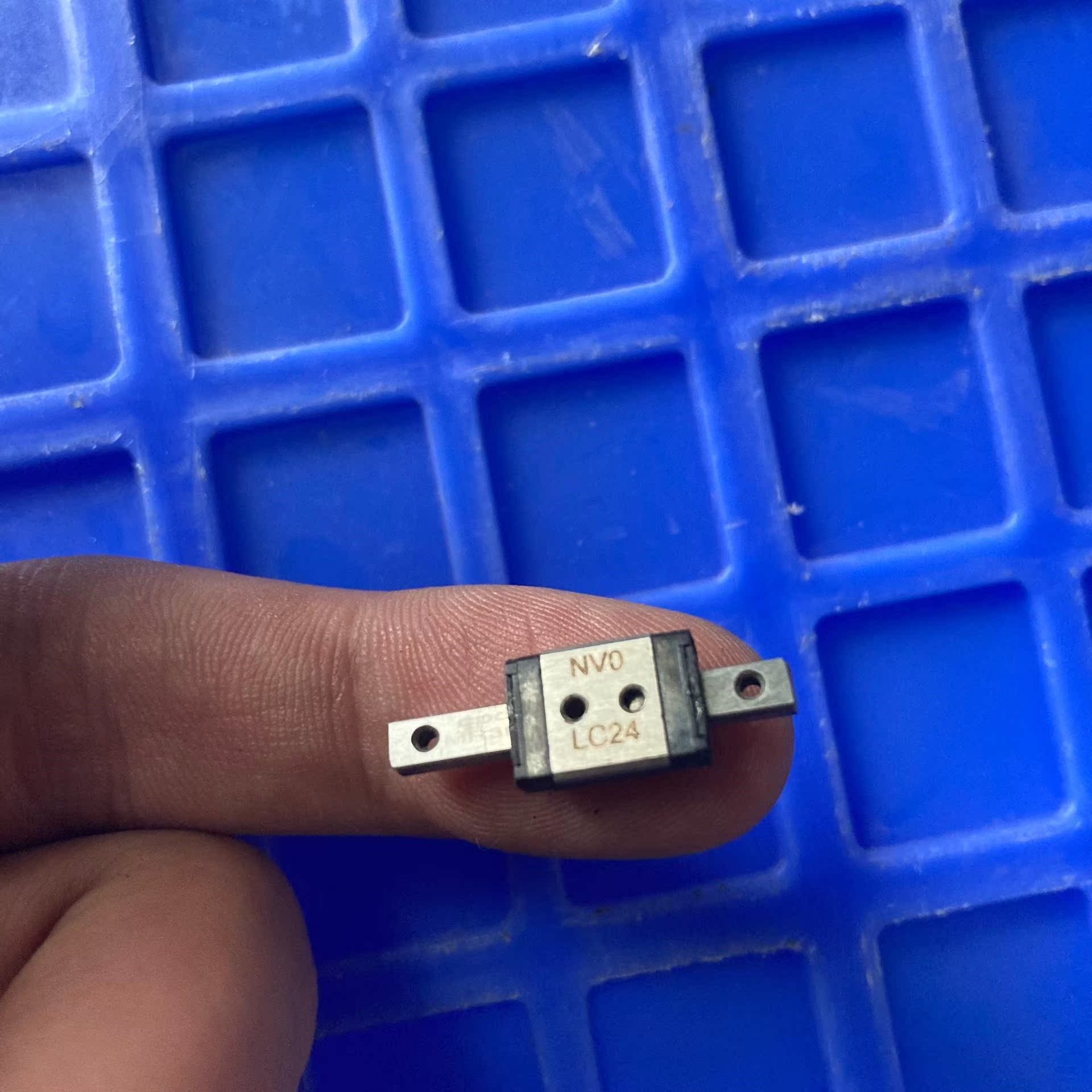 拆机CPC小导轨MR3M，LC24，成色漂亮，数量8，价格私