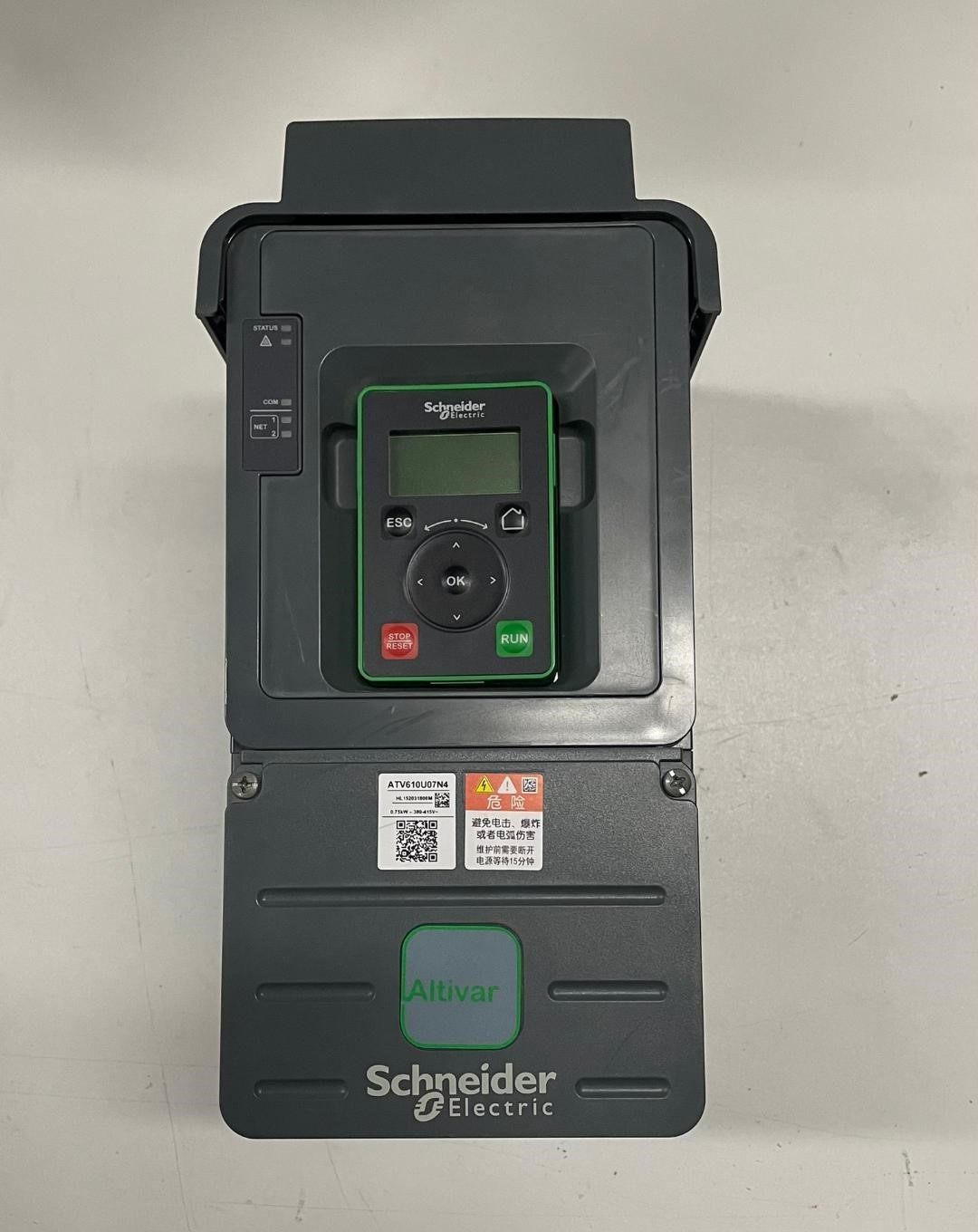 施耐德PLC 变频器ATV610U07N4