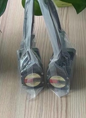 东方步进电机AZM46AK，全新