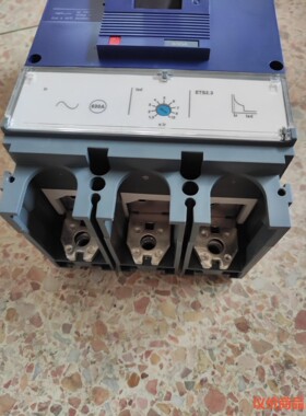 施耐德空气开关EZD630E3P630A  空气开关 正品拆