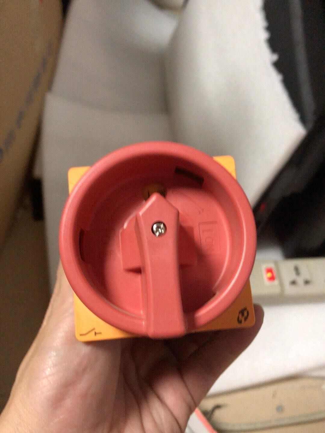 LW42B2—2825/LF101 凸轮负 开关20A。上海