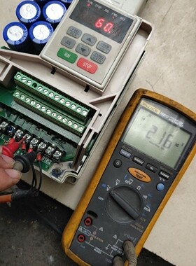 台达变频器0.75kw，VFD007A21A，实物拍摄成色如