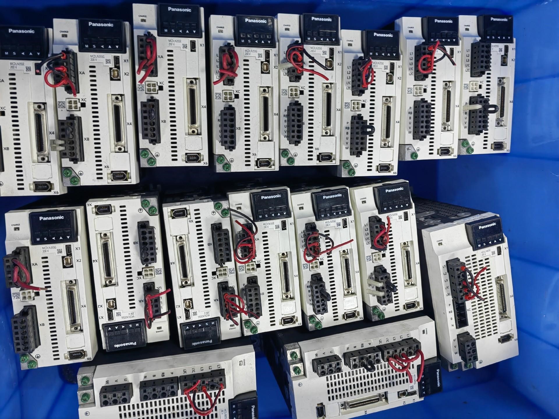 松下A6伺服电机MCDLN35SG MHMF082L1U2M