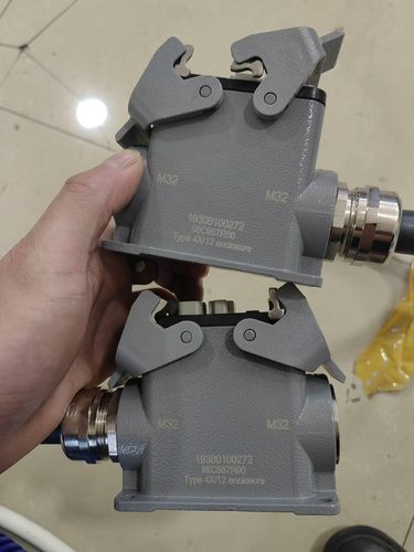 库卡技能专用重载插头1930010027298C957R00