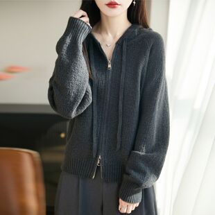 女士连帽卫衣短外套春装2026新款高级感宽松休闲针织开衫洋气上衣