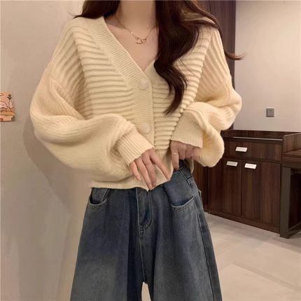 早秋慵懒风宽松毛衣外套女春秋法式高级感小香风短款上衣针织开衫