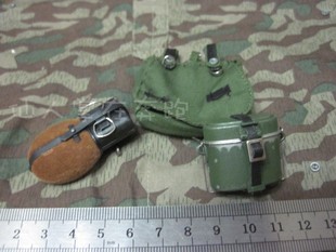 1 6兵人 威龙70785  德  三件套 包 水壶 饭盒 现货 全新 模型