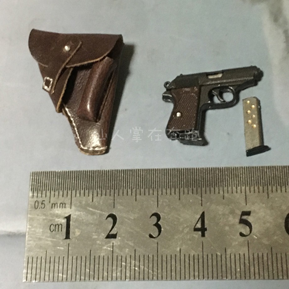 1 6兵人 DID 3R GM626 德 大将  古德里安 手枪 现货