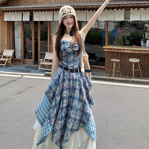 辣妹荷叶边拼接格纹吊带连衣裙女