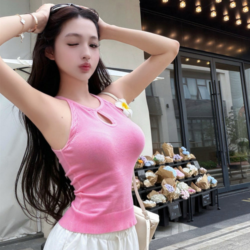 纯欲辣妹镂空无袖针织挂脖背心女