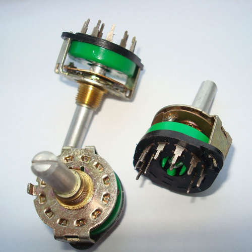 日本ALPS阿尔卑斯SRRM旋转波段开关1刀2档位 轴长25mm切换开关